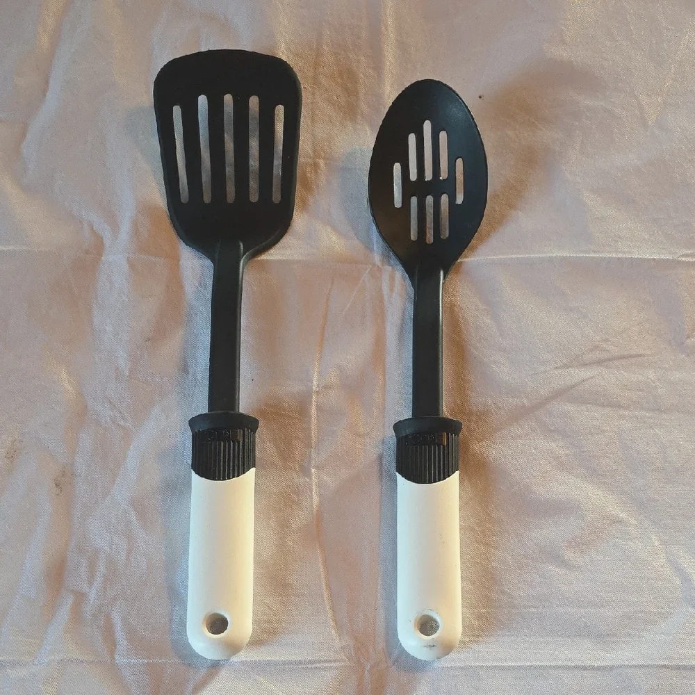 Ekco Black and White Nylon Slotted Spatula and‎ Serving Spoon Set Heat Resistant
